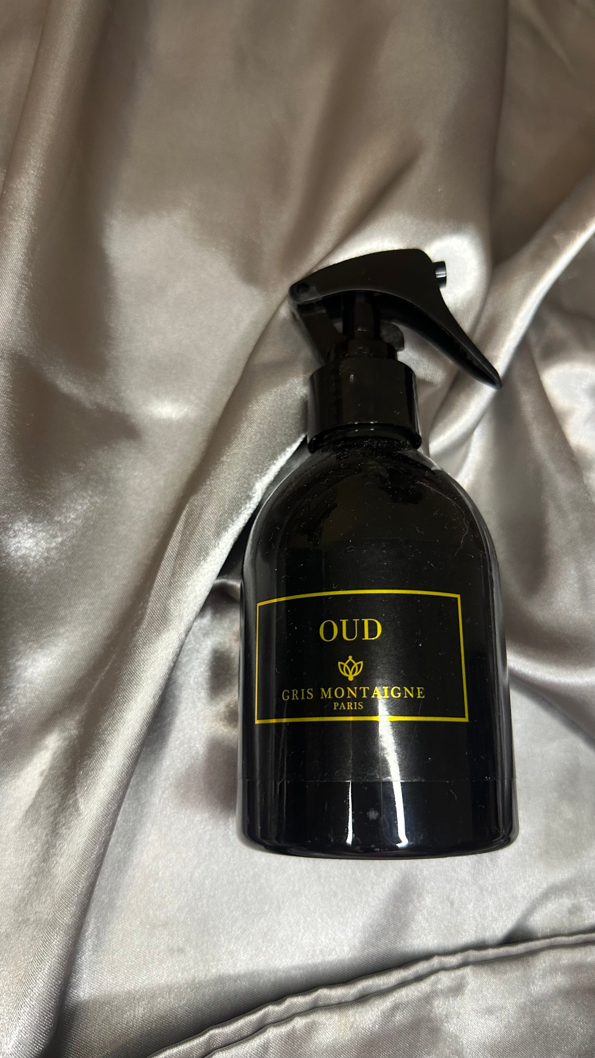 Spray Gris Montaigne Oud