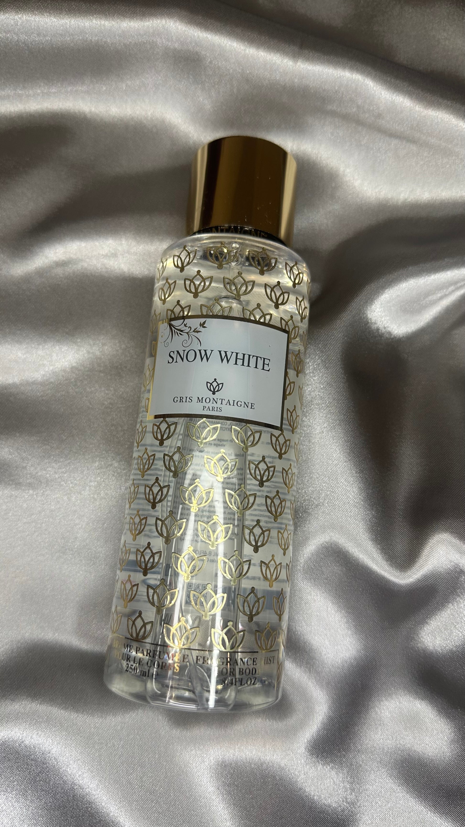 Brume Gris Montaigne Snow White